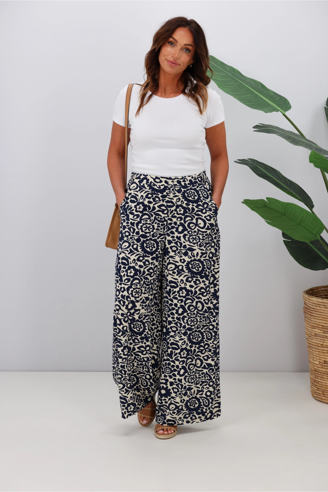Fria Leigh Wide Leg Pant Monochrome Print