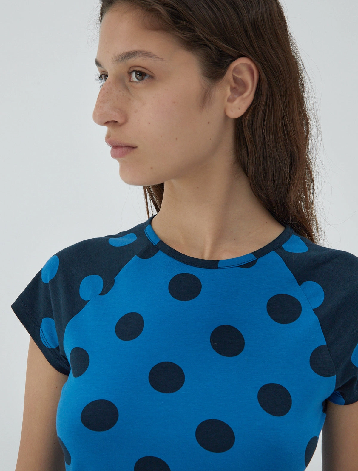 no 2464 / Nadine