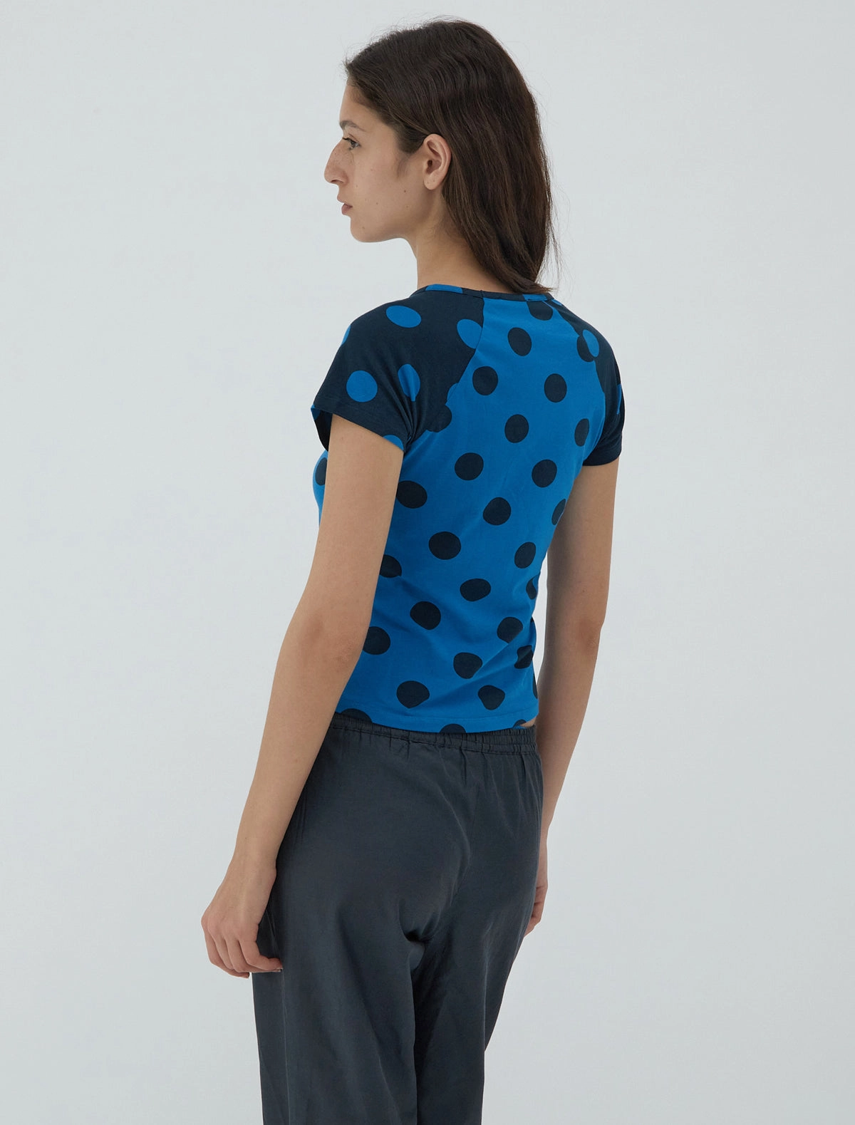 no 2464 / Nadine