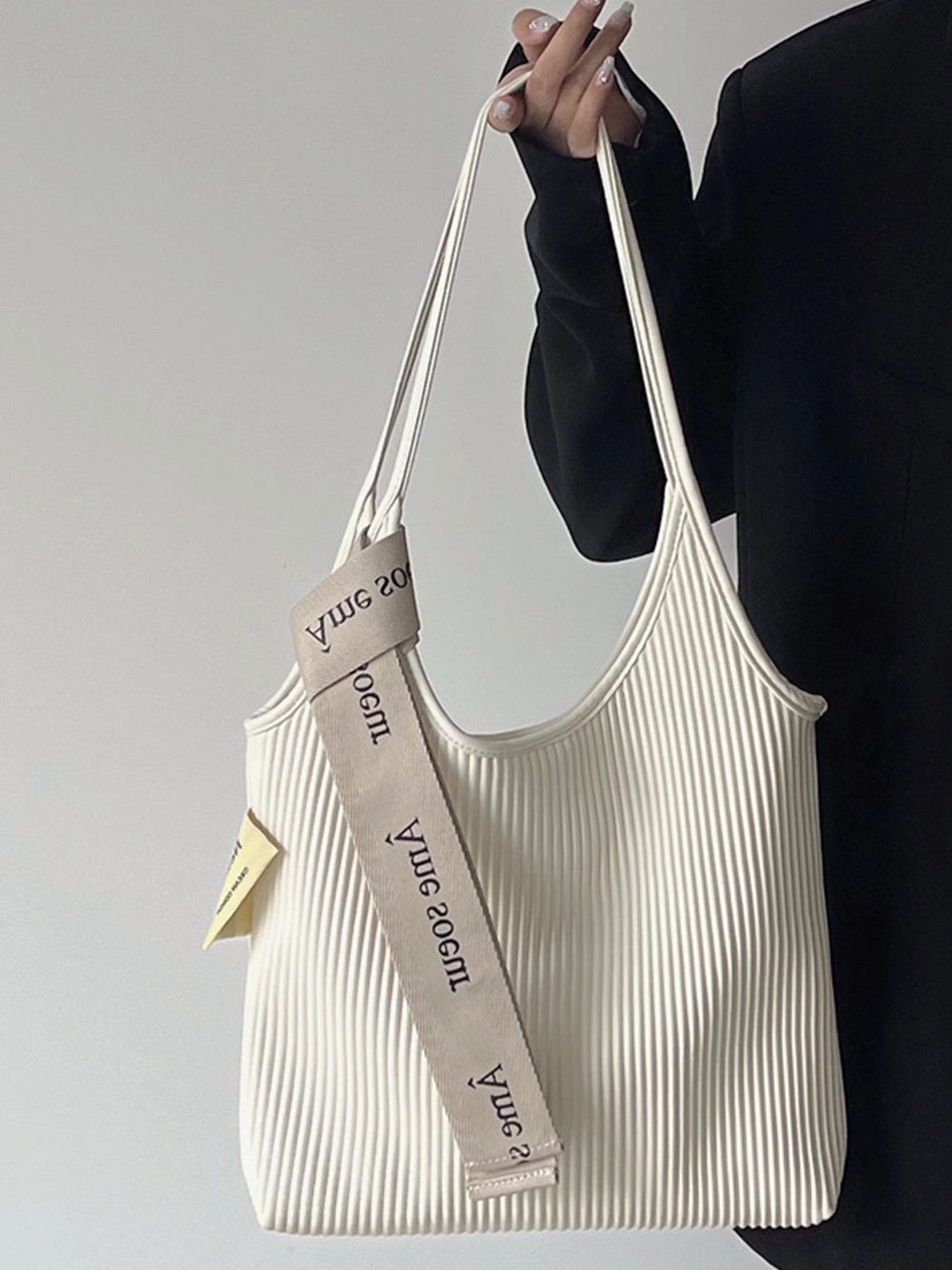 Ruched Design Shoulder Bag