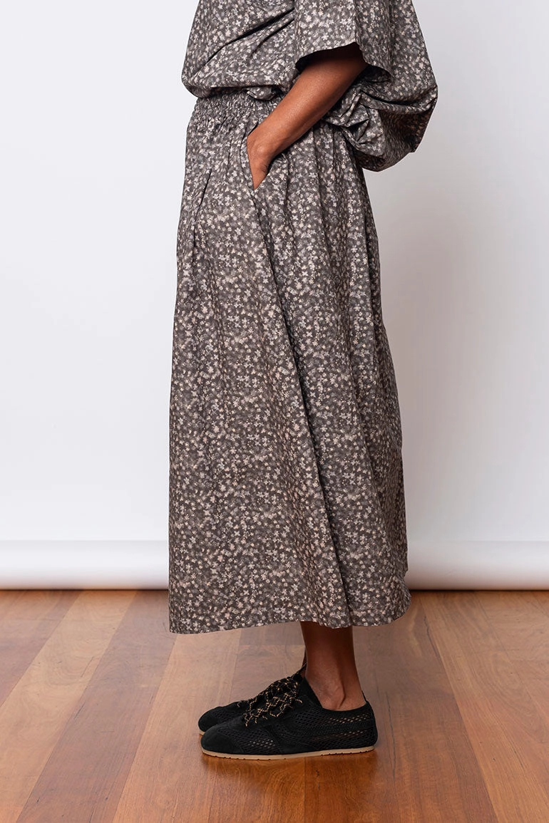 Skye Skirt Floral - Charcoal