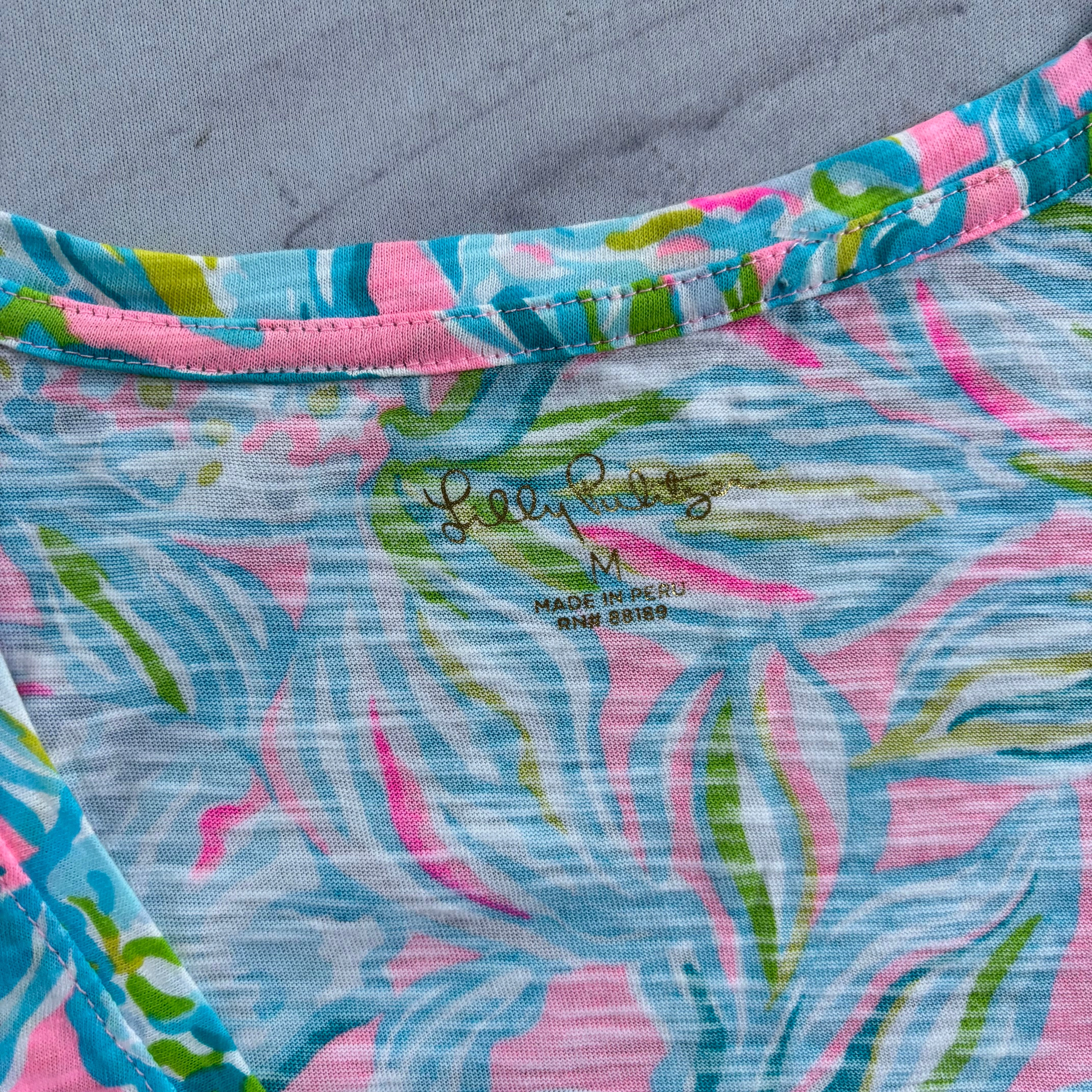 Top Short Sleeve Designer By Lilly Pulitzer In Multi-colored, Size: M